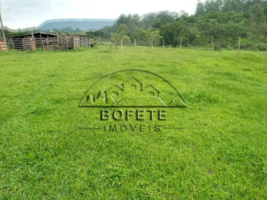 Foto 5 de Chácara à venda, 42000m2 em Bofete - SP