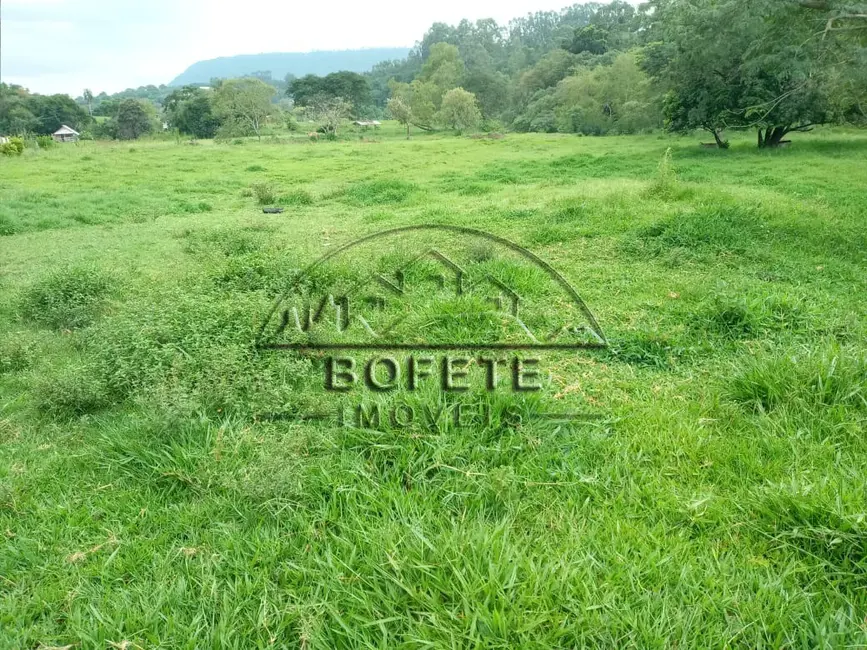 Foto 7 de Chácara à venda, 42000m2 em Bofete - SP