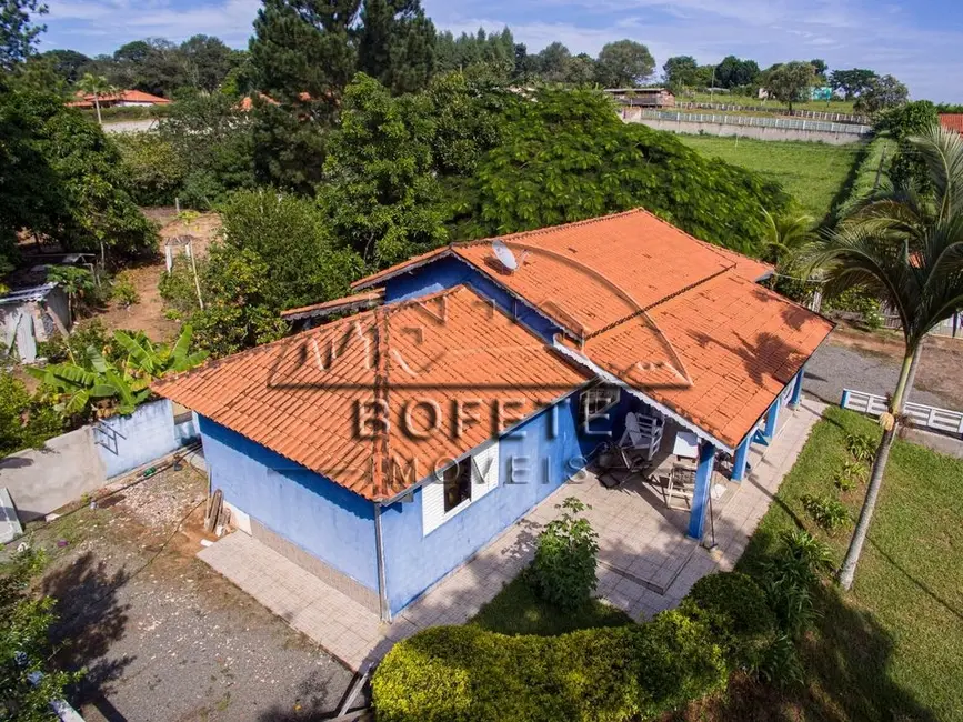 Foto 3 de Chácara com 3 quartos à venda, 1500m2 em Bofete - SP