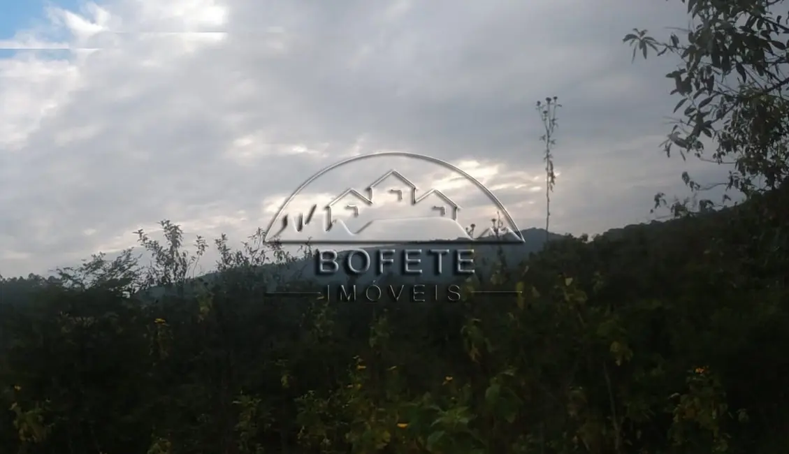 Foto 11 de Chácara à venda, 20587m2 em Bofete - SP