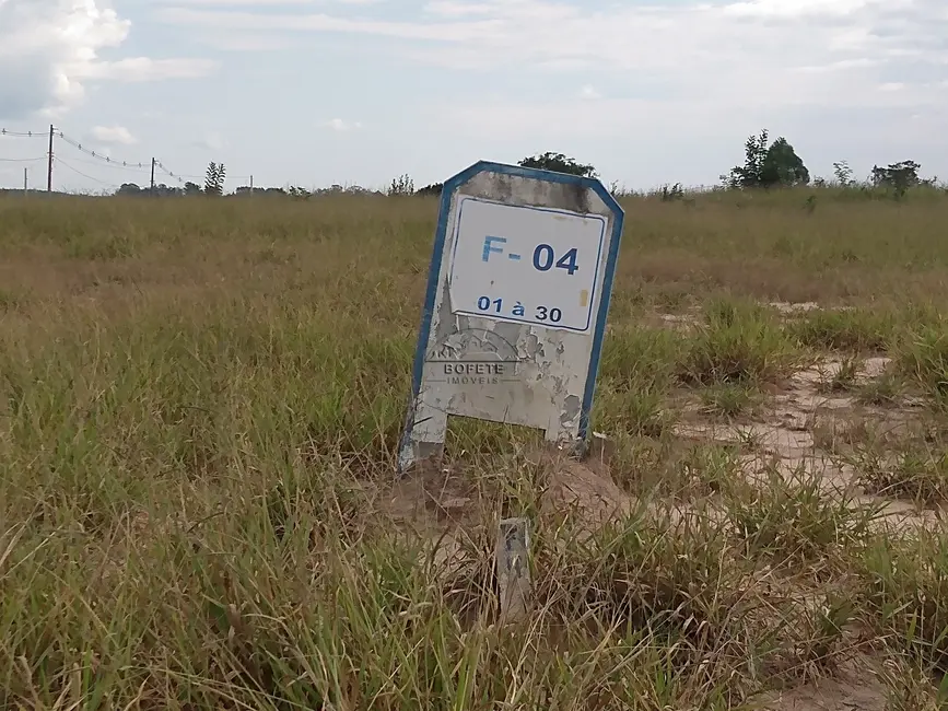 Foto 7 de Terreno / Lote à venda, 300m2 em Bofete - SP