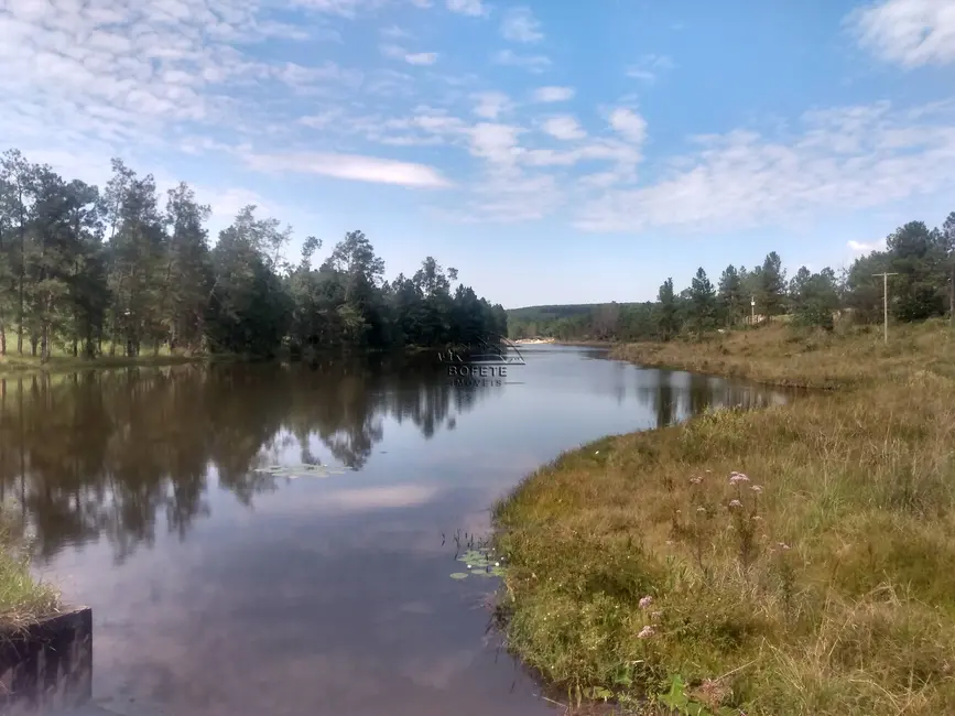 Foto 8 de Terreno / Lote à venda, 300m2 em Bofete - SP