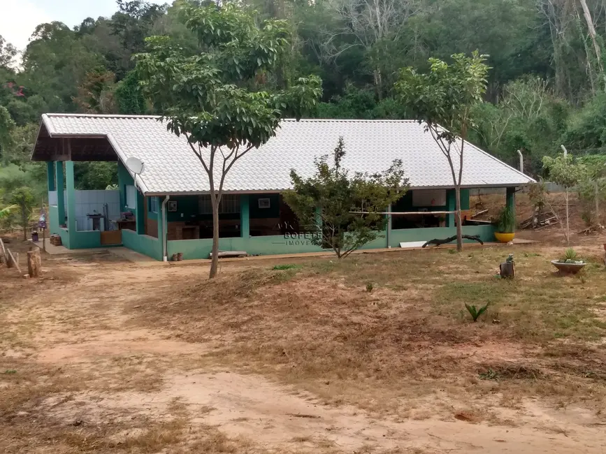 Foto 5 de Chácara com 3 quartos à venda, 170m2 em Bofete - SP