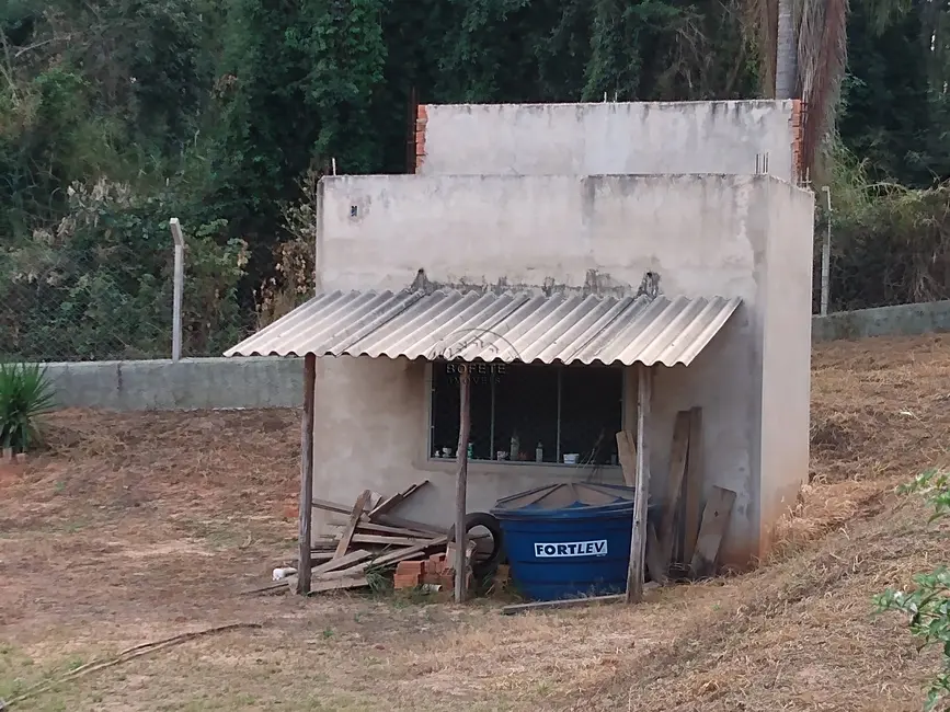 Foto 6 de Chácara com 3 quartos à venda, 170m2 em Bofete - SP