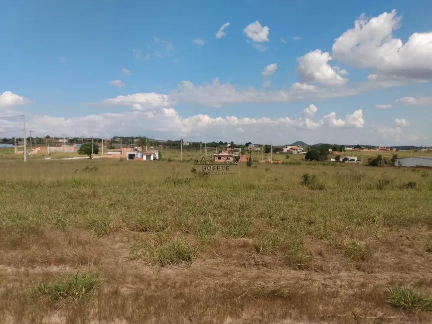Foto 2 de Terreno / Lote à venda, 300m2 em Bofete - SP