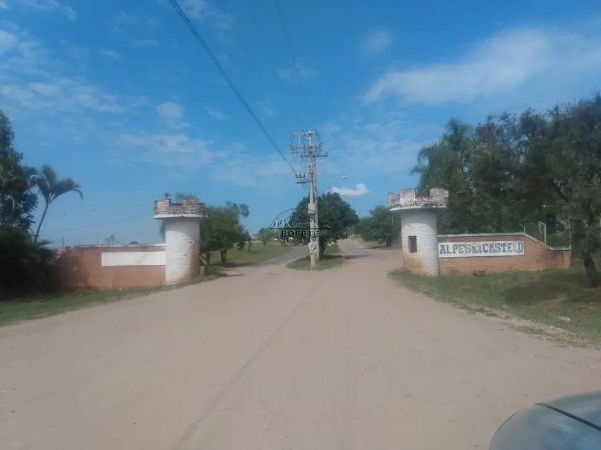 Foto 8 de Terreno / Lote à venda, 300m2 em Bofete - SP