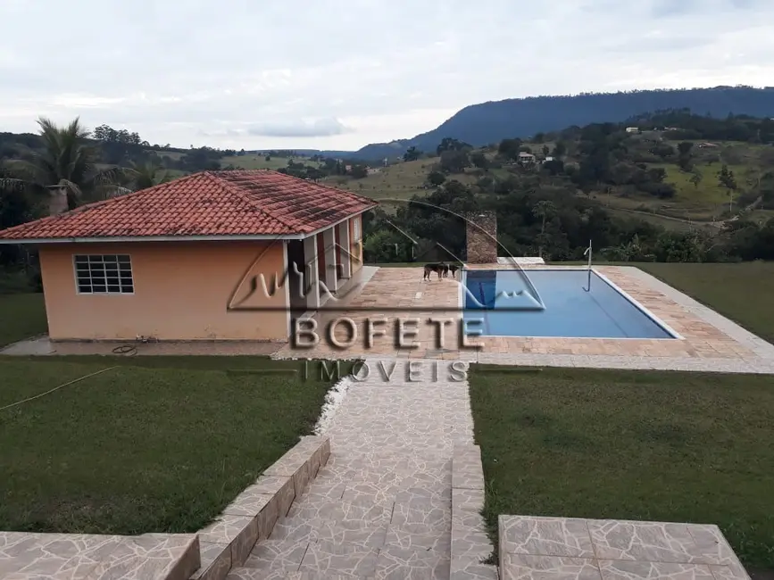 Foto 3 de Chácara com 3 quartos à venda, 20000m2 em Bofete - SP