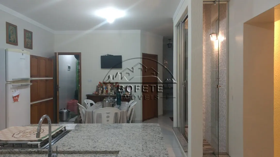 Foto 8 de Casa com 4 quartos à venda, 180m2 em Ourinhos - SP