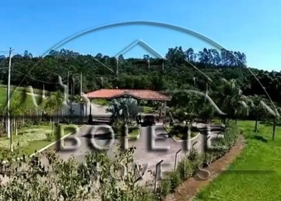 Foto 9 de Casa com 2 quartos à venda, 150m2 em Bofete - SP