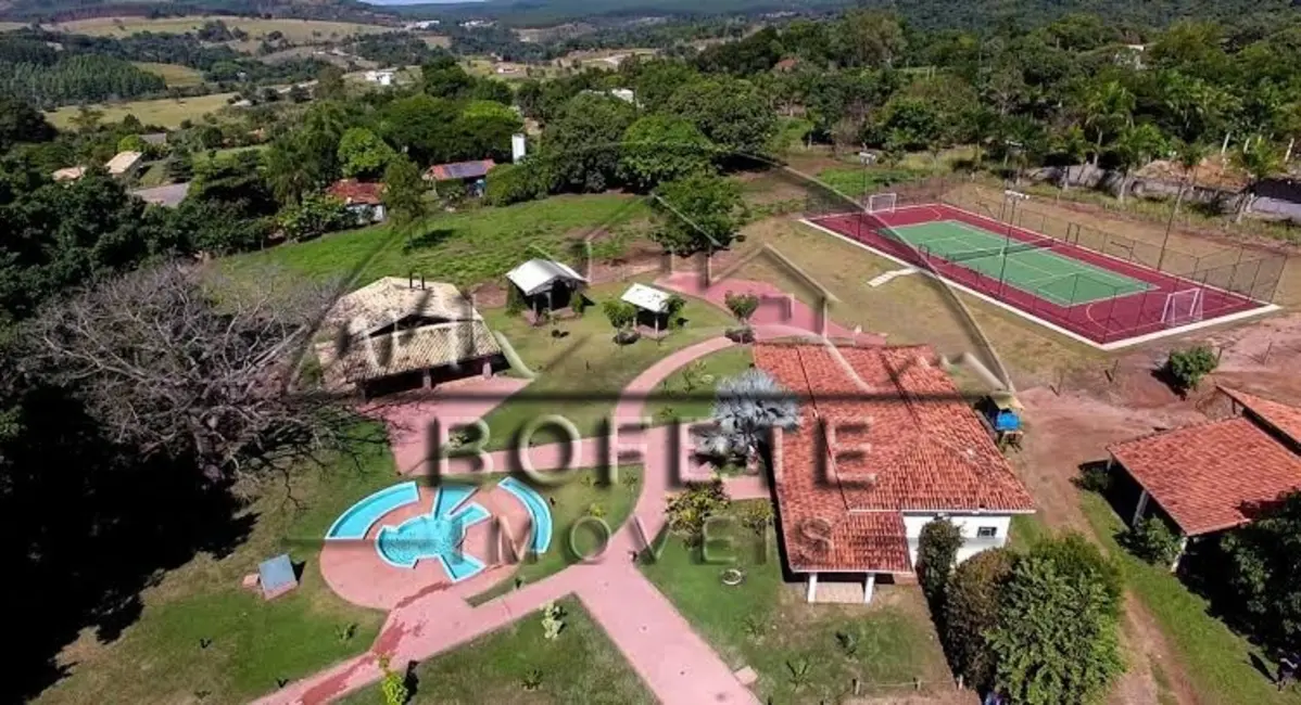 Foto 8 de Casa com 2 quartos à venda, 150m2 em Bofete - SP