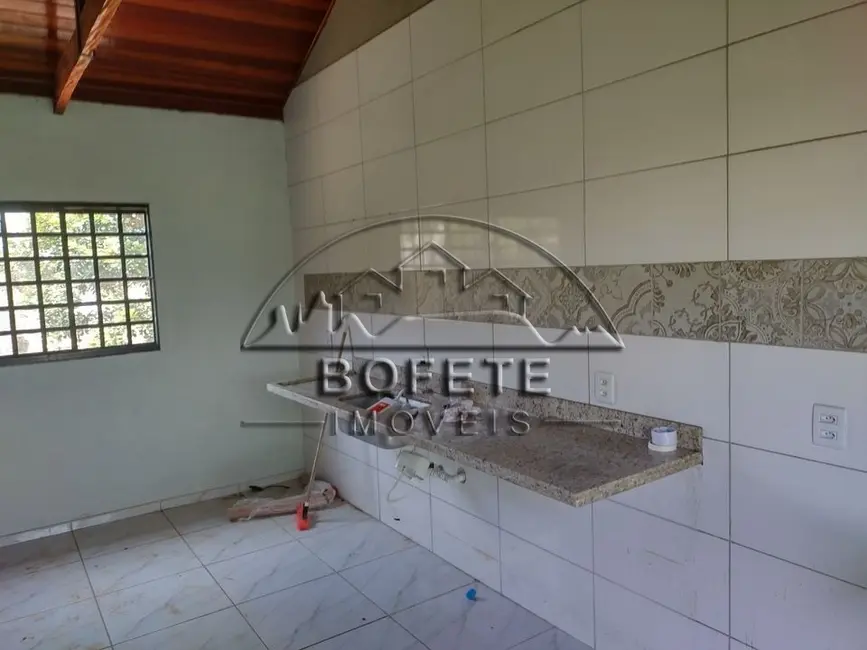 Foto 9 de Chácara com 2 quartos à venda, 485m2 em Bofete - SP