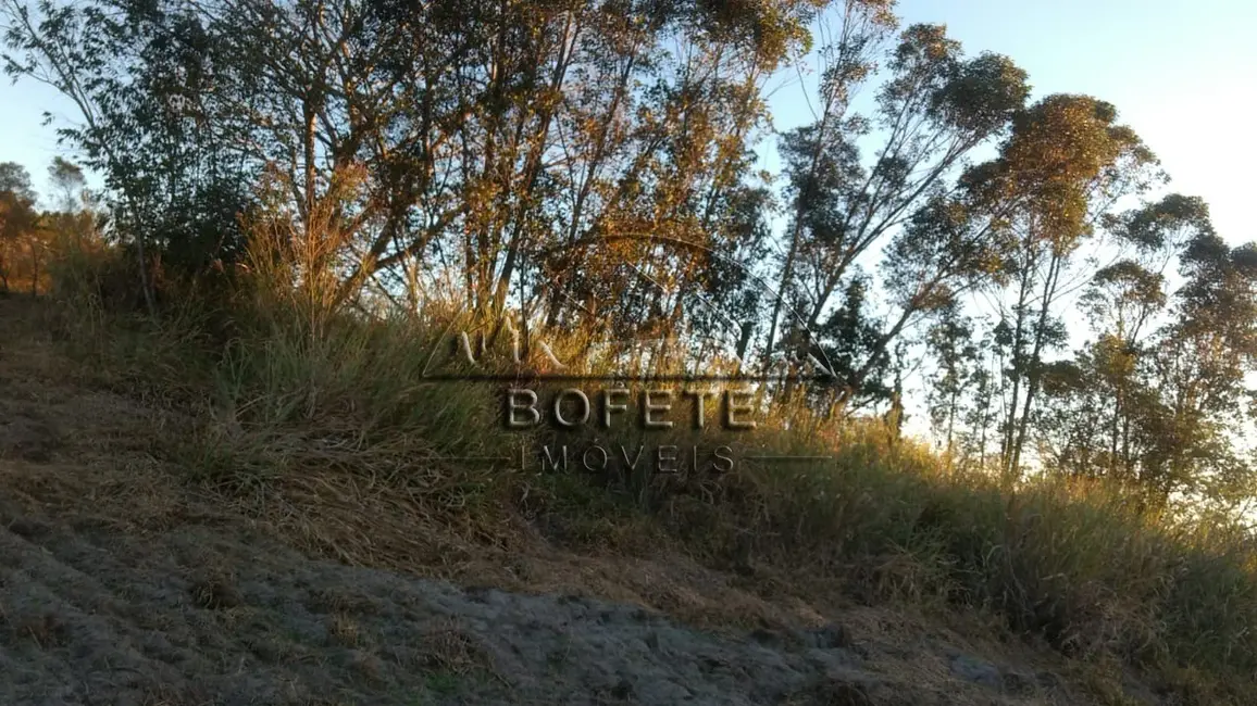 Foto 3 de Chácara à venda, 10800m2 em Bofete - SP