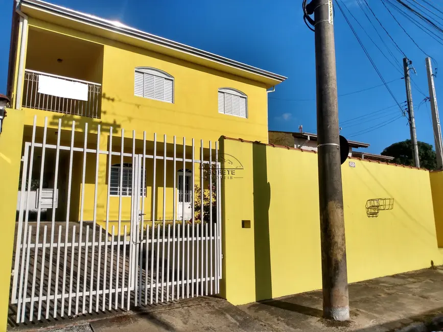 Foto 2 de Casa com 3 quartos à venda, 200m2 em Centro, Bofete - SP