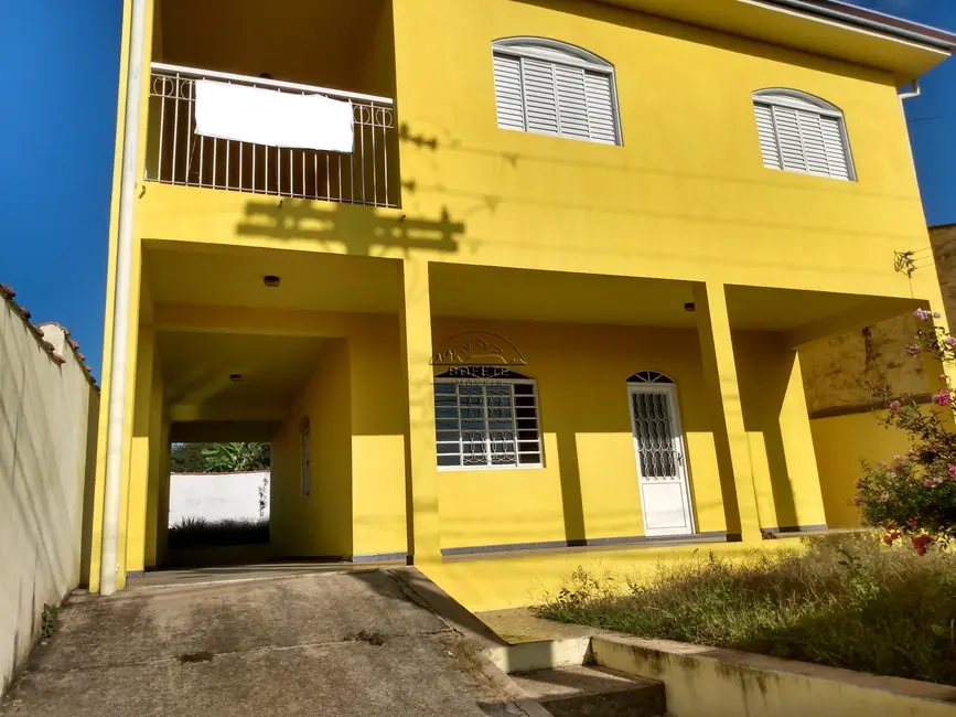 Foto 1 de Casa com 3 quartos à venda, 200m2 em Centro, Bofete - SP
