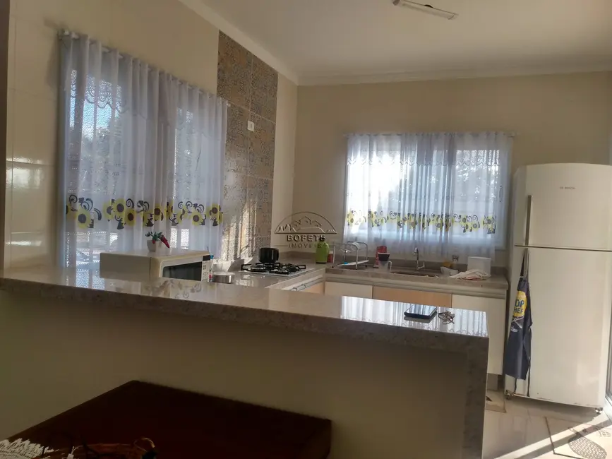 Foto 6 de Casa com 2 quartos à venda, 86m2 em Bofete - SP