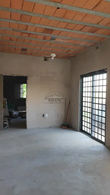 Foto 8 de Chácara com 3 quartos à venda, 72m2 em Bofete - SP