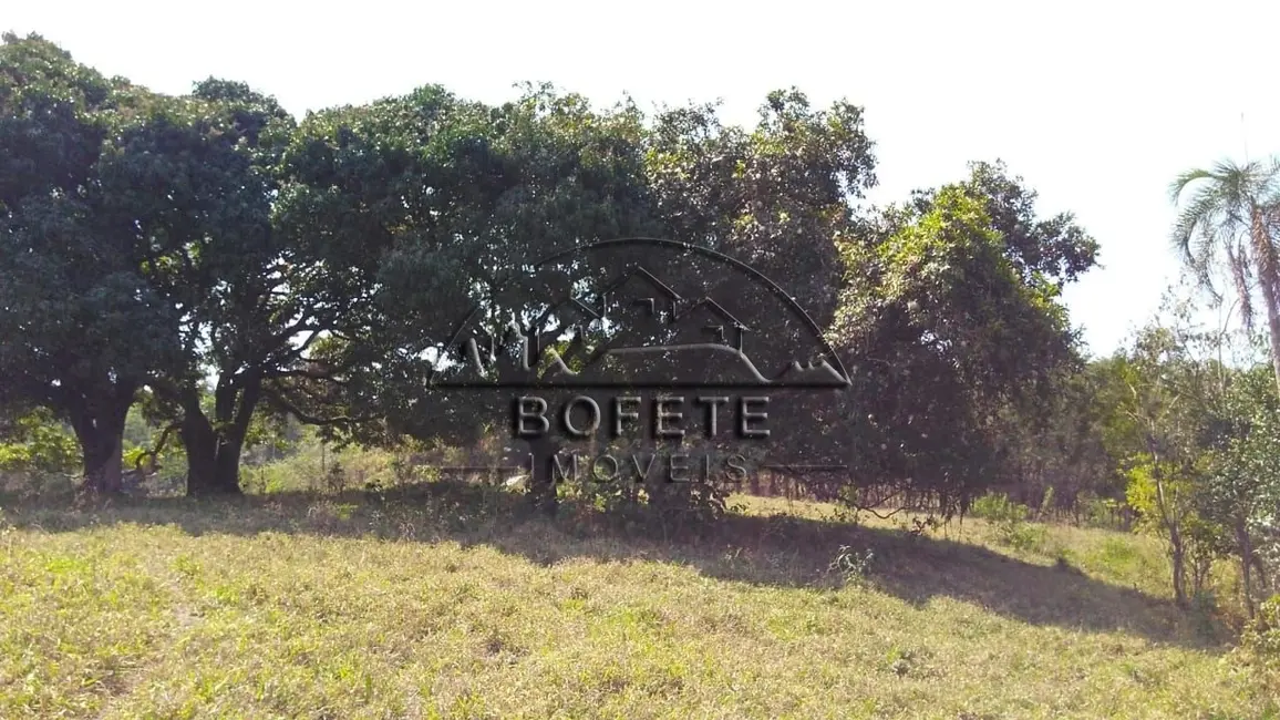 Foto 2 de Chácara com 3 quartos à venda, 72m2 em Bofete - SP