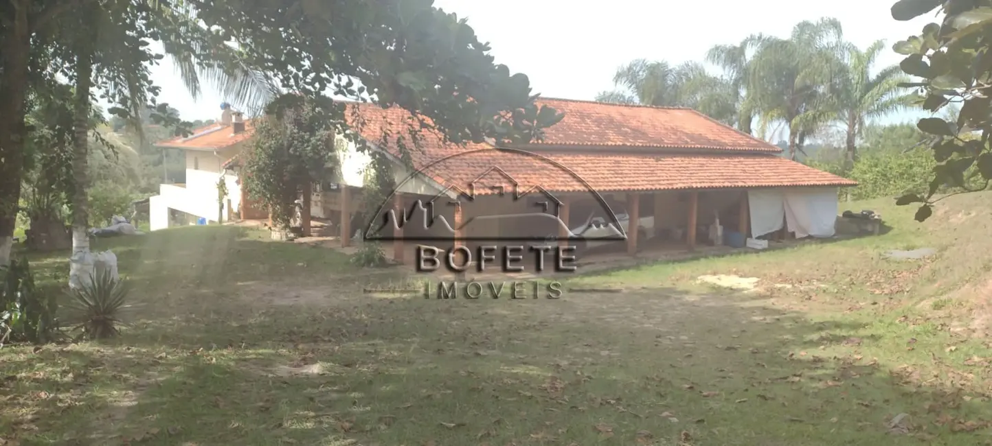 Foto 3 de Chácara com 3 quartos à venda, 22800m2 em Bofete - SP