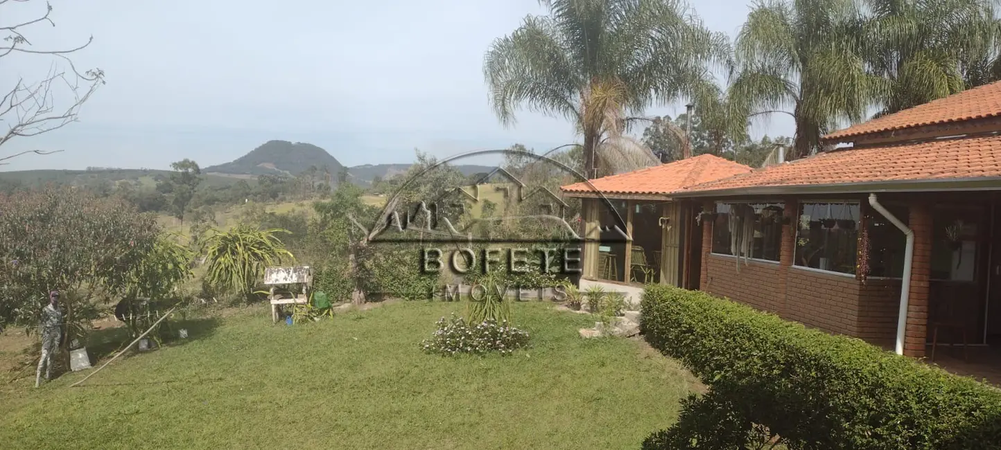 Foto 2 de Chácara com 3 quartos à venda, 22800m2 em Bofete - SP