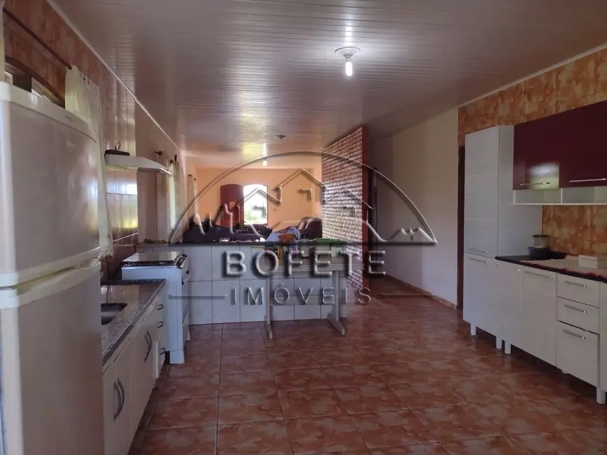 Foto 2 de Chácara com 3 quartos à venda, 200m2 em Bofete - SP
