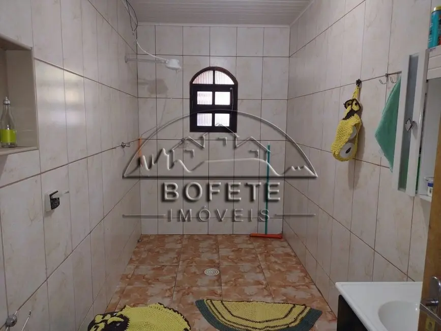 Foto 5 de Chácara com 3 quartos à venda, 200m2 em Bofete - SP