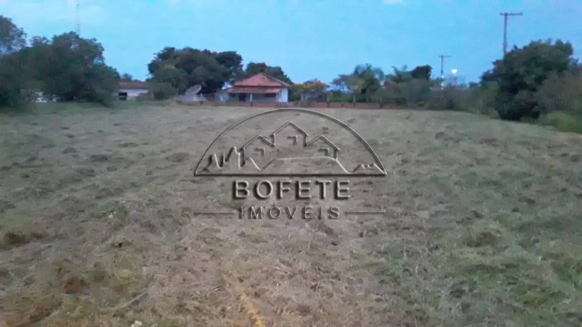 Foto 3 de Chácara à venda, 1000m2 em Porangaba - SP