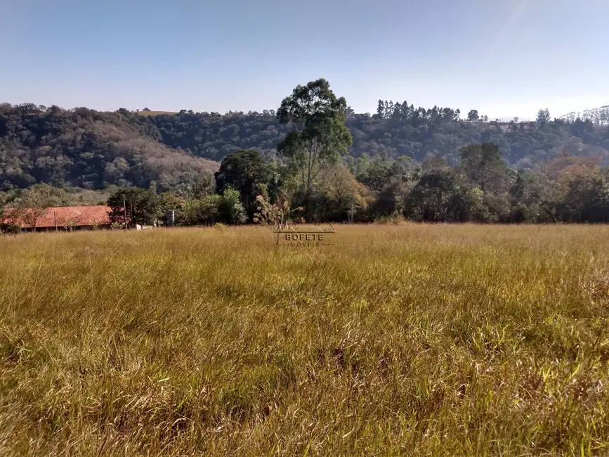 Foto 15 de Chácara à venda, 20015m2 em Bofete - SP