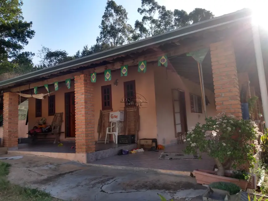 Foto 3 de Chácara com 3 quartos à venda, 20000m2 em Bofete - SP