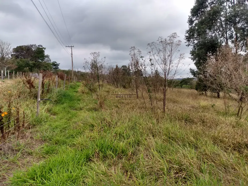 Foto 11 de Chácara à venda, 10238m2 em Bofete - SP