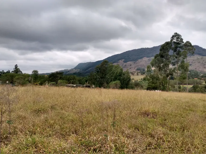 Foto 1 de Chácara à venda, 10238m2 em Bofete - SP