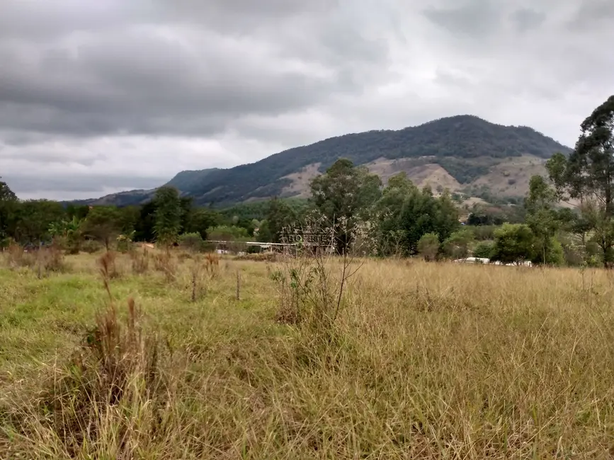 Foto 6 de Chácara à venda, 10238m2 em Bofete - SP