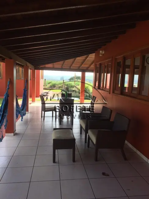 Foto 6 de Casa com 3 quartos à venda, 565m2 em Bofete - SP