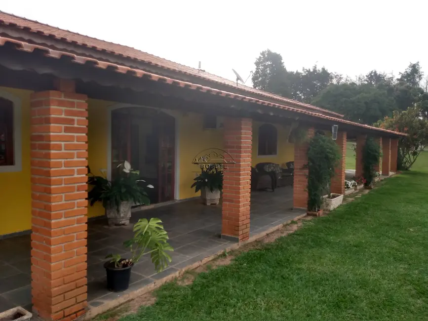 Foto 3 de Chácara com 4 quartos à venda, 20000m2 em Bofete - SP
