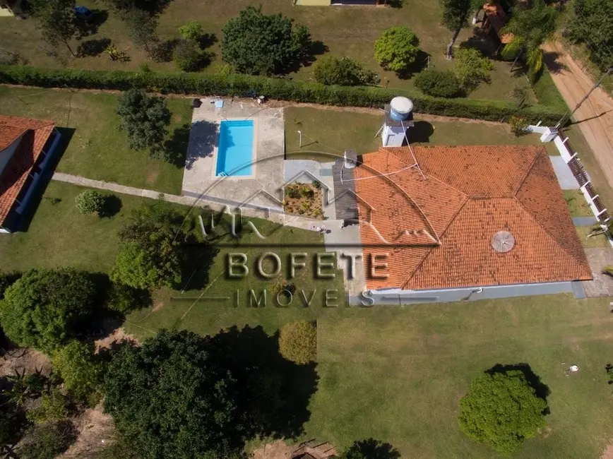Foto 5 de Chácara com 5 quartos à venda em Bofete - SP
