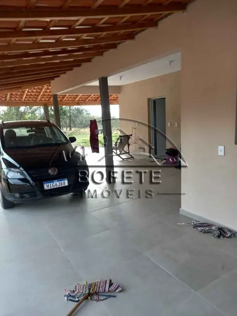 Foto 6 de Chácara com 2 quartos à venda, 240m2 em Bofete - SP