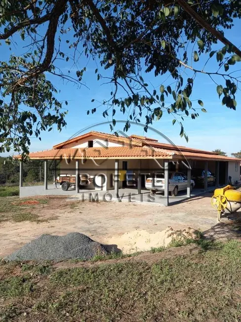 Foto 1 de Chácara com 2 quartos à venda, 240m2 em Bofete - SP