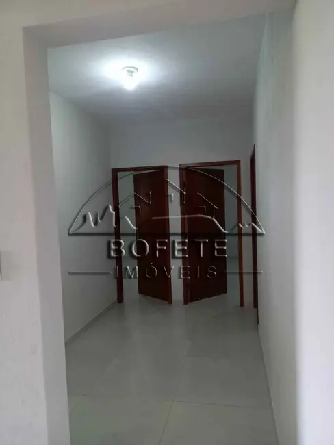 Foto 2 de Chácara com 2 quartos à venda, 240m2 em Bofete - SP