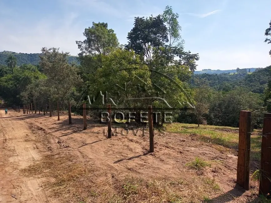 Foto 2 de Chácara à venda, 48000m2 em Bofete - SP