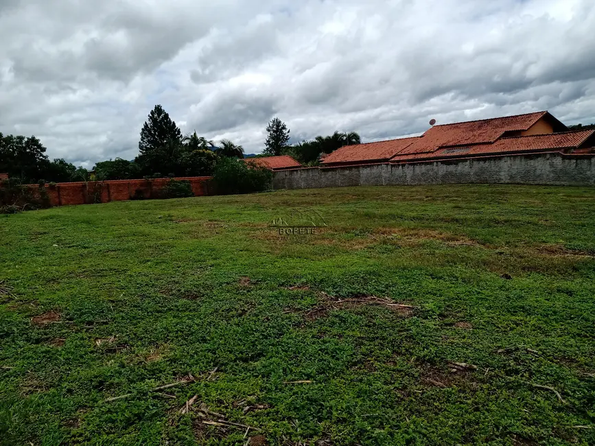Foto 1 de Terreno / Lote à venda, 1500m2 em Bofete - SP