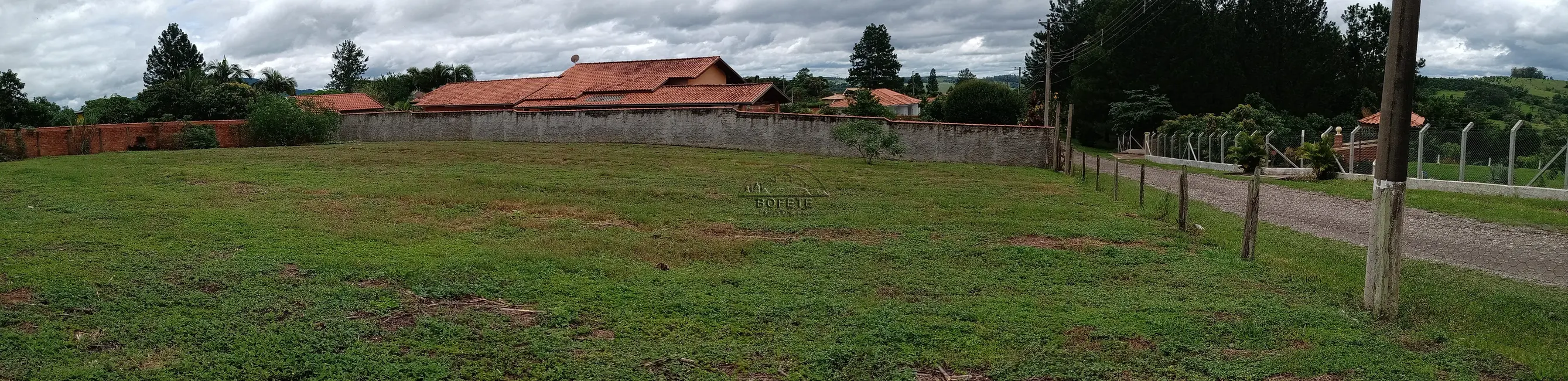 Foto 2 de Terreno / Lote à venda, 1500m2 em Bofete - SP