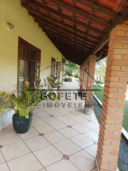 Foto 5 de Chácara com 3 quartos à venda, 370m2 em Bofete - SP