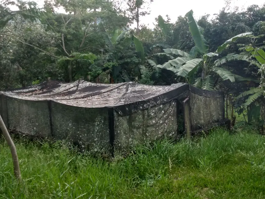 Foto 7 de Chácara com 6 quartos à venda, 450m2 em Bofete - SP