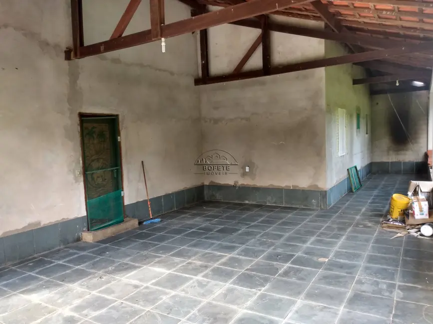 Foto 5 de Chácara com 6 quartos à venda, 450m2 em Bofete - SP