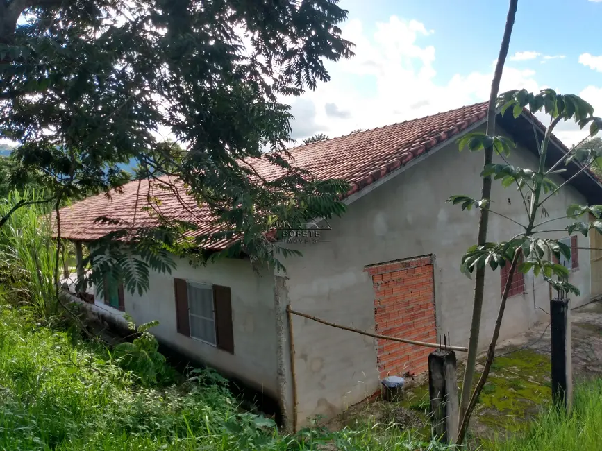 Foto 4 de Chácara com 6 quartos à venda, 450m2 em Bofete - SP