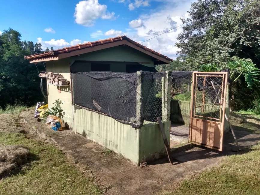 Foto 4 de Chácara com 3 quartos à venda, 160m2 em Bofete - SP