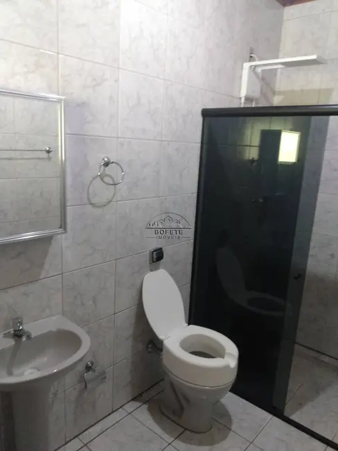 Foto 9 de Chácara com 3 quartos à venda, 160m2 em Bofete - SP