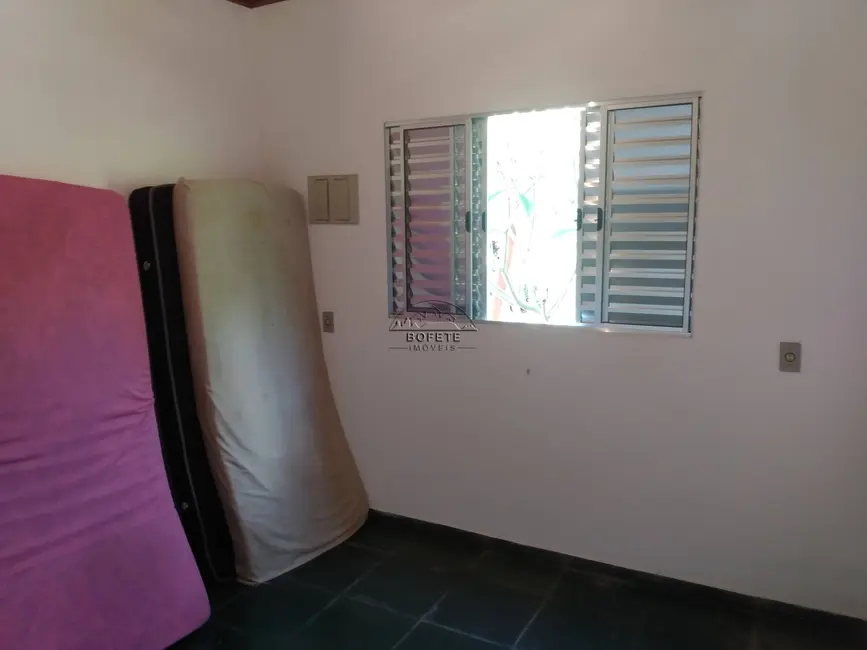 Foto 6 de Chácara com 3 quartos à venda, 160m2 em Bofete - SP