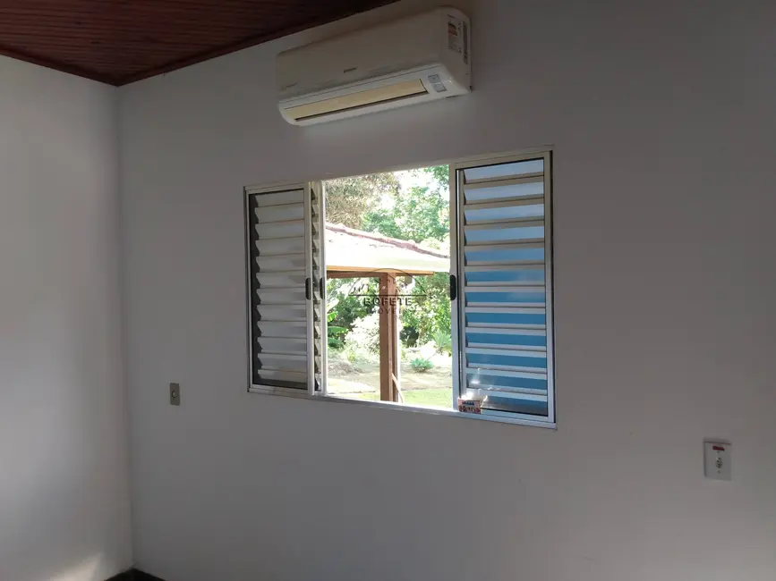 Foto 7 de Chácara com 3 quartos à venda, 160m2 em Bofete - SP