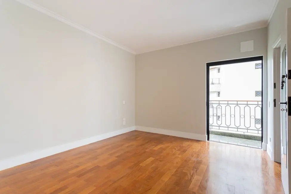 Apartamento com 3 quartos à venda, 269m2 em Higienópolis, São Paulo - SP - imagem 8 Foto 8 de Apartamento com 3 quartos à venda, 269m2 em Higienópolis, São Paulo - SP