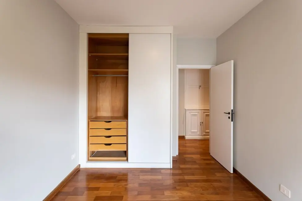 Apartamento com 3 quartos à venda, 269m2 em Higienópolis, São Paulo - SP - imagem 3 Foto 3 de Apartamento com 3 quartos à venda, 269m2 em Higienópolis, São Paulo - SP